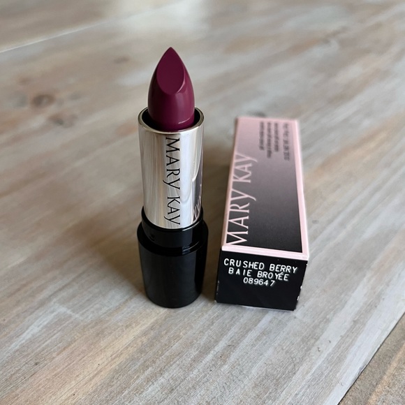 Mary Kay® Gel Semi- Matte Lipstick Multiple Colors - Picture 8 of 8